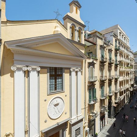 Aristocrat Chiaia Bridge Apartment Napoli Bagian luar foto